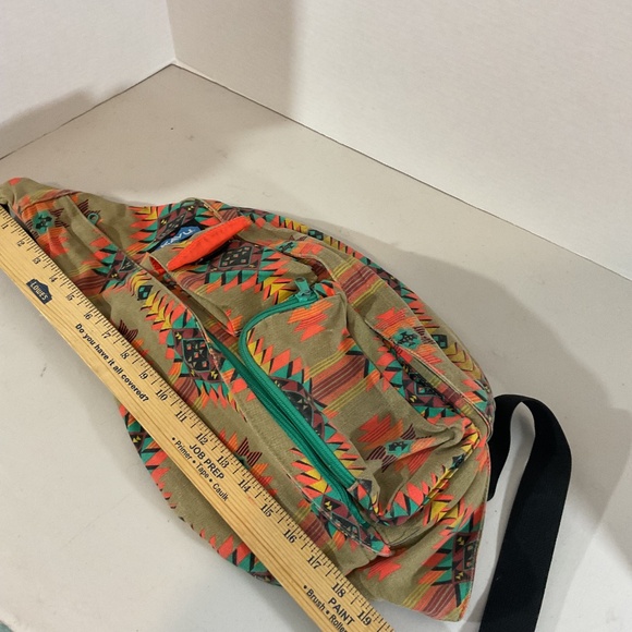 Kavu Rope Sling Crossbody Bag Southwest Aztec Print - Picture 4 of 11